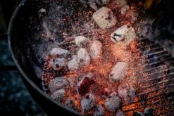 BlackSellig Beach Kokosbriketts 10 Kg 8 BlackSellig Beach Kokosbriketts 10 Kg -Grill Verkaufs-Shop 17148 Black Sellig Beach Briketts Glut