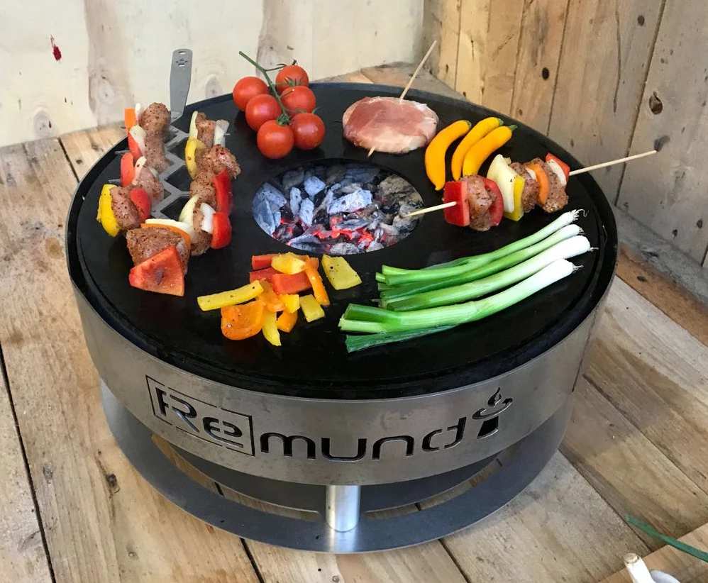 Remundi Feuerplatte / Tischgrill Pirus Schwarz 1 Remundi Feuerplatte / Tischgrill Pirus Schwarz