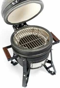 The Bastard Keramikgrill Urban Small - Schwarz Matt - Modell 2023 15 The Bastard Keramikgrill Urban Small - Schwarz Matt - Modell 2023 -Grill Verkaufs-Shop Bastard Keramikgrill Urban Small Grillrostsystem BU206