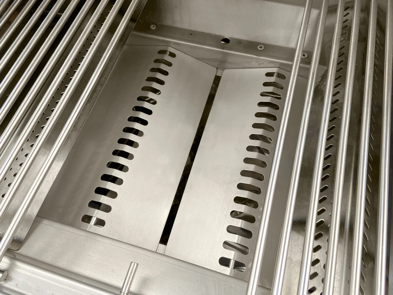 BULL Diablo - Gasgrill Mit Infrarot Backburner Und Rotisserie 6 BULL Diablo - Gasgrill Mit Infrarot Backburner Und Rotisserie – Bild 6