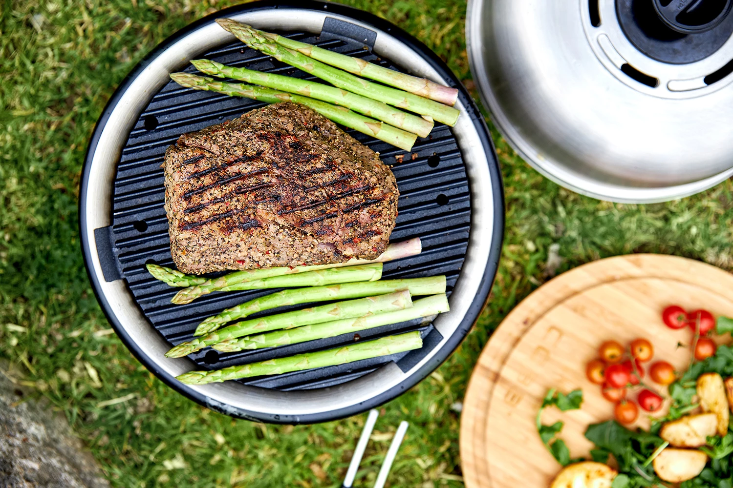 Cobb Grill Premier AIR Deluxe Holzkohlegrill - Modell 2023 6 Cobb Grill Premier AIR Deluxe Holzkohlegrill - Modell 2023 – Bild 6