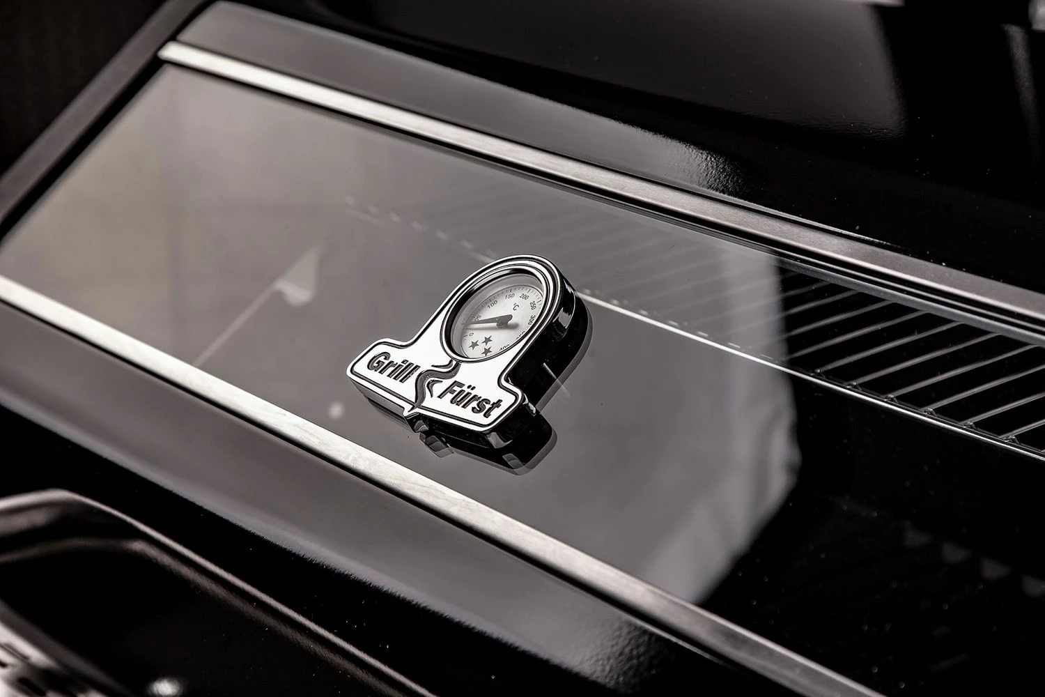 Grillfürst G621E 6-Brenner Edelstahl-Gasgrill - Eintracht Frankfurt Edition - Edelstahlroste 5 Grillfürst G621E 6-Brenner Edelstahl-Gasgrill - Eintracht Frankfurt Edition - Edelstahlroste – Bild 5