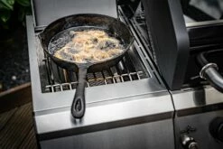 Grillfürst G521E 5-Brenner Edelstahl-Gasgrill Mit Hochtemperaturbrenner, Heckbrenner Und Edelstahl Rosten - X-DEAL Inkl. Zubehörpaket 34 Grillfürst G521E 5-Brenner Edelstahl-Gasgrill Mit Hochtemperaturbrenner, Heckbrenner Und Edelstahl Rosten - X-DEAL Inkl. Zubehörpaket -Grill Verkaufs-Shop Grillfuerst Gasgrill G521E Gusspfanne Steakzone