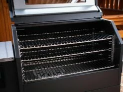 Grillfürst Pelletgrill / Pelletsmoker S280 24 Grillfürst Pelletgrill / Pelletsmoker S280 -Grill Verkaufs-Shop Grillfuerst Pelletgrill Garraum geoeffnet