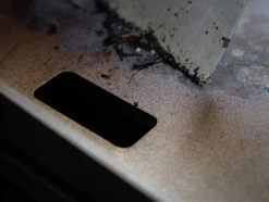 Grillfürst Plancha Grill - 2 Brenner Mit Insgesamt 7 KW Und Edelstahl Plancha 20 Grillfürst Plancha Grill - 2 Brenner Mit Insgesamt 7 KW Und Edelstahl Plancha -Grill Verkaufs-Shop Grillfuerst Plancha Grill Ablaufoeffnung 1