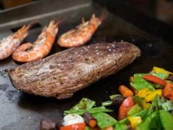 Grillfürst Plancha Grill - 2 Brenner Mit Insgesamt 7 KW Und Edelstahl Plancha 23 Grillfürst Plancha Grill - 2 Brenner Mit Insgesamt 7 KW Und Edelstahl Plancha -Grill Verkaufs-Shop Grillfuerst Plancha Grill Fleisch Gemuese Meeresfruechte 1