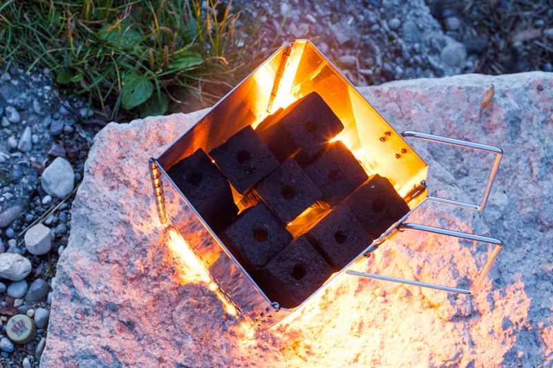 McBrikett Klappkamin / Zusammenklappbarer Anzündkamin 4 McBrikett Klappkamin / Zusammenklappbarer Anzündkamin – Bild 4