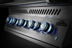 Napoleon 700-Series 38" BIG38 Edelstahl Einbaugrill Inkl. Drehspieß - Modell 2023 -Grill Verkaufs-Shop Napoleon Einbaugrill 700 Series BIG38 Drehregler beleuchtet 18 1671184705