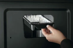 Napoleon Freestyle 365 Gasgrill, Graphit - Mit Sizzle Zone Und Tür - Modell 2023 NEU -Grill Verkaufs-Shop Napoleon Freestyle Fettauffangwanne