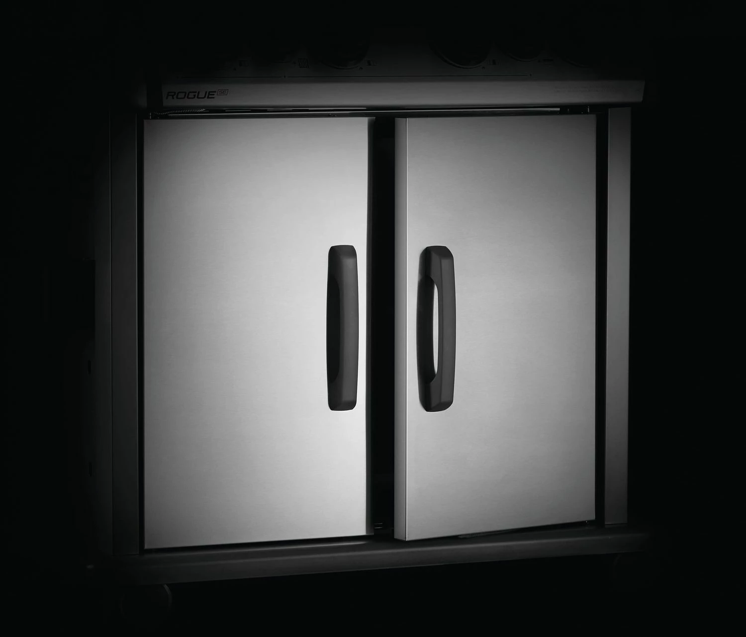 Napoleon Rogue SE 525 Edelstahl Gasgrill Mit Sizzle Zone Und Heckbrenner - SMART Deal Inkl. Grillfürst Grill Control - Modell 2023 13 Napoleon Rogue SE 525 Edelstahl Gasgrill Mit Sizzle Zone Und Heckbrenner - SMART Deal Inkl. Grillfürst Grill Control - Modell 2023 – Bild 13