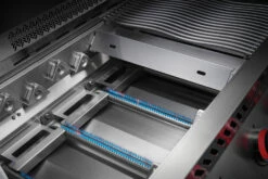 Napoleon Outdoor Küche Oasis Compact 105 Mit BIG32 Einbaugrill Und Einbau Sizzle Zone - Inkl. Arbeitsplatte Aus Feinsteinzeug 12 Napoleon Outdoor Küche Oasis Compact 105 Mit BIG32 Einbaugrill Und Einbau Sizzle Zone - Inkl. Arbeitsplatte Aus Feinsteinzeug -Grill Verkaufs-Shop Napoleon Oasis Compact BIG32 Brennerraum Edelstahl