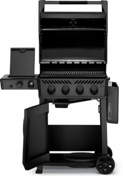 Napoleon Phantom Freestyle 425 Gasgrill, Mattschwarz - Mit Sizzle Zone Und Tür - Modell 2023 -Grill Verkaufs-Shop Napoleon Phantom Freestyle F425DSIBPK PHM Prod Open Str
