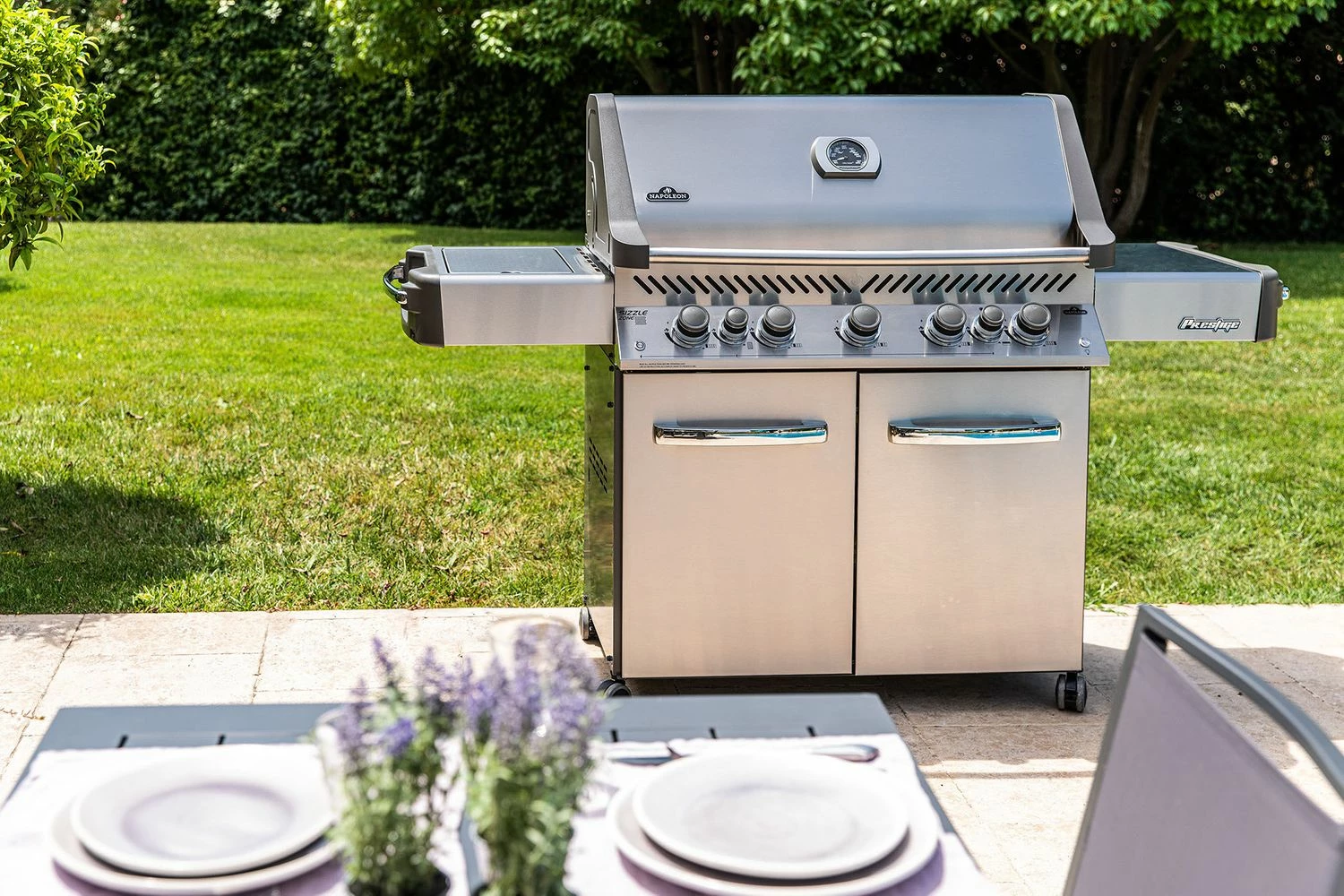 Napoleon Prestige 665 Edelstahl Gasgrill - Mit Safety Glow - Modell 2023 13 Napoleon Prestige 665 Edelstahl Gasgrill - Mit Safety Glow - Modell 2023 – Bild 13