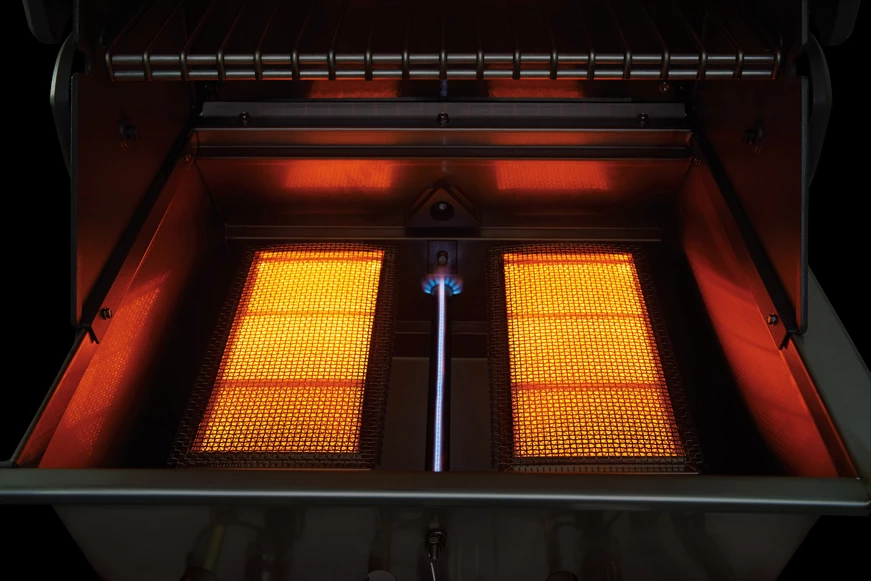 Napoleon Prestige Pro 825-3 Edelstahl Gasgrill Inkl. Drehspieß Und Bodenbeleuchtung + Gratis Napoleon TravelQ PRO285 Kompakt Gasgrill 14 Napoleon Prestige Pro 825-3 Edelstahl Gasgrill Inkl. Drehspieß Und Bodenbeleuchtung + Gratis Napoleon TravelQ PRO285 Kompakt Gasgrill – Bild 14