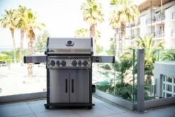 Napoleon Rogue SE 525 Edelstahl Gasgrill Mit Sizzle Zone Und Heckbrenner - Modell 2023 -Grill Verkaufs-Shop Napoleon Rogue RSE 525 Edelstahl lifestyle