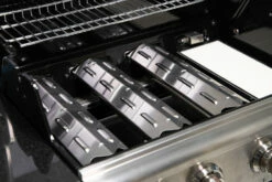 Outdoorchef Gasgrill Australia 455 G - X-DEAL Inkl. Abdeckhaube 23 Outdoorchef Gasgrill Australia 455 G - X-DEAL Inkl. Abdeckhaube -Grill Verkaufs-Shop Outdoorchef Australia 455G Flammenschutzbleche