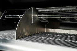 Outdoorchef Dualchef 425 G BZ Gasgrill Mit Blazing Zone Infrarotbrenner + DGS Gusseisen Grillrost 2 Stk.+ DGS Gemüse Grillrost 2 Stk. 22 Outdoorchef Dualchef 425 G BZ Gasgrill Mit Blazing Zone Infrarotbrenner + DGS Gusseisen Grillrost 2 Stk.+ DGS Gemüse Grillrost 2 Stk. -Grill Verkaufs-Shop Outdoorchef Dualchef 425G BZ Detail Zone Divider