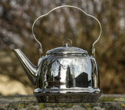 Petromax Teekessel Tk2 (3 Liter) 8 Petromax Teekessel Tk2 (3 Liter) -Grill Verkaufs-Shop Petromax Edelstahl Teekessel 3000ml Lifestyle01