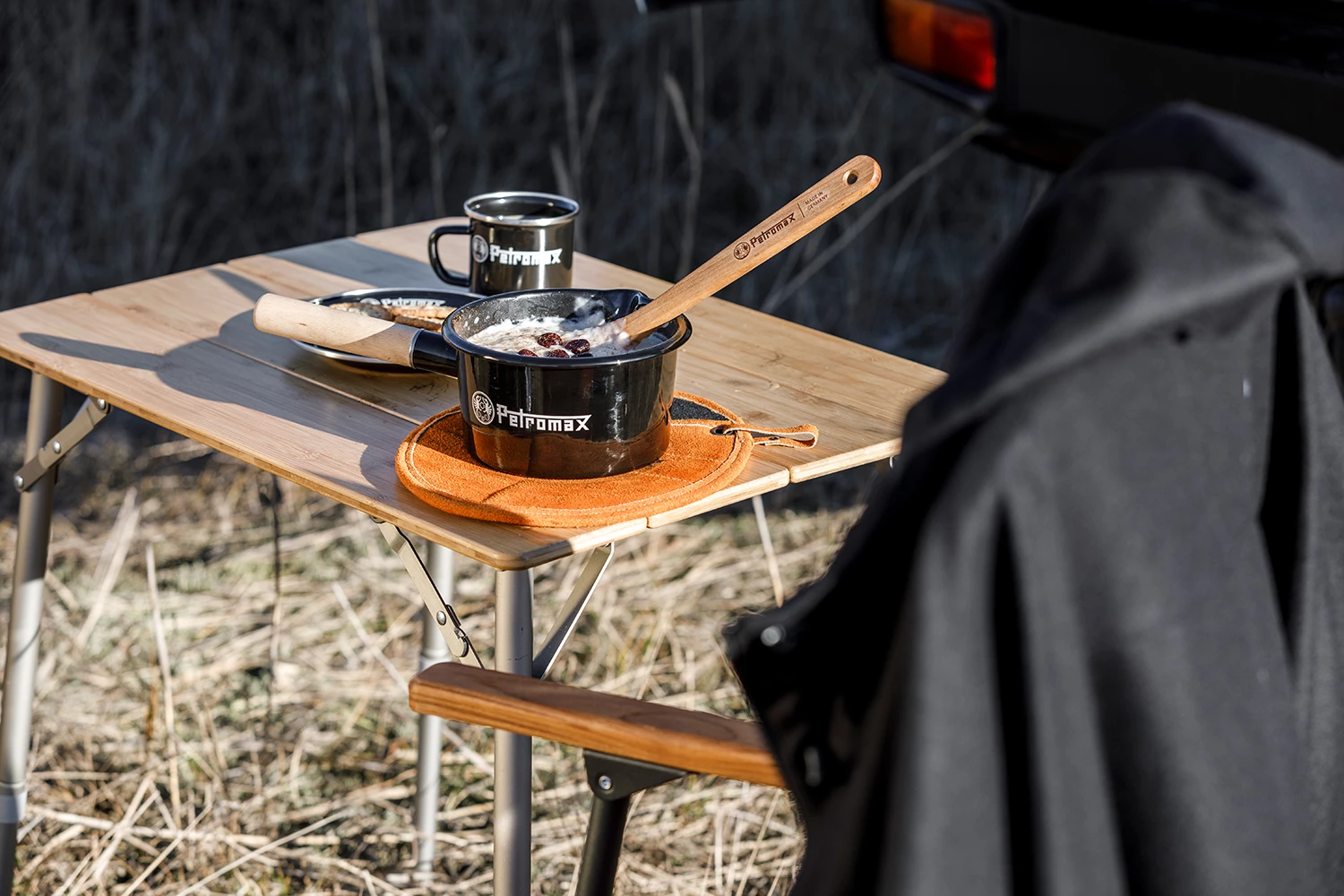 Petromax Emaille Stieltopf / 500 Ml / Schwarz 2 Petromax Emaille Stieltopf / 500 Ml / Schwarz – Bild 2