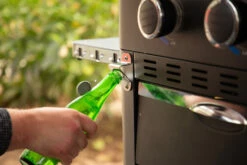 Pit Boss Planchagrill Ultimate Plancha 5-Brenner - Grillstation -Grill Verkaufs-Shop Pit Boss Planchagrill Ultimate 5 Brenner Flaschenoeffner