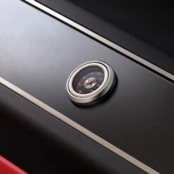 Rösle Videro G4-S VARIO+ Schwarz Gasgrill - FC Bayern Edition - Inkl. FC Bayern Abdeckhaube, Grillzange, Grillbürste Und Grillhandschuhe 26 Rösle Videro G4-S VARIO+ Schwarz Gasgrill - FC Bayern Edition - Inkl. FC Bayern Abdeckhaube, Grillzange, Grillbürste Und Grillhandschuhe -Grill Verkaufs-Shop Roesle Gasgrill Videro FC Bayern Detail Deckeltermometer 5