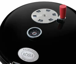 Rösle Holzkohlegrill Kugelgrill No.1 F50 Sport - FC Bayern Edition -Grill Verkaufs-Shop Roesle Holzkohle Kugelgrill Sport F50 FC Bayern Detail Deckel 1