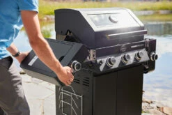 Rösle Gasgrill Videro Pro G3-S Vario+ Mattschwarz - Modell 2023 -Grill Verkaufs-Shop Roesle Videro Pro G3 S Seitenablage abklappbar
