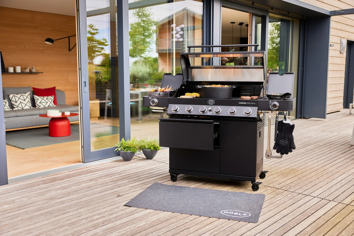 Rösle Gasgrill Videro Pro G6-S Vario+ Mattschwarz - Modell 2023 5 Rösle Gasgrill Videro Pro G6-S Vario+ Mattschwarz - Modell 2023 – Bild 5