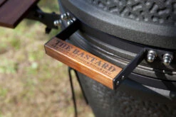 The Bastard Keramikgrill Urban Large - Complete - Schwarz Matt - Modell 2023 24 The Bastard Keramikgrill Urban Large - Complete - Schwarz Matt - Modell 2023 -Grill Verkaufs-Shop The Bastard Urban Large Keramikgrill BU201 Deckelgriff Lack 12 1652440999