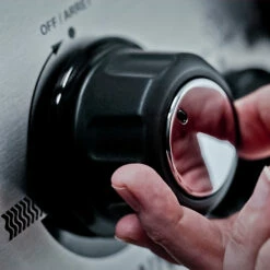 Broil King Crown 420 Gasgrill - Modell 2023 7 Broil King Crown 420 Gasgrill - Modell 2023 -Grill Verkaufs-Shop broil king crown 420 drehregler 865252