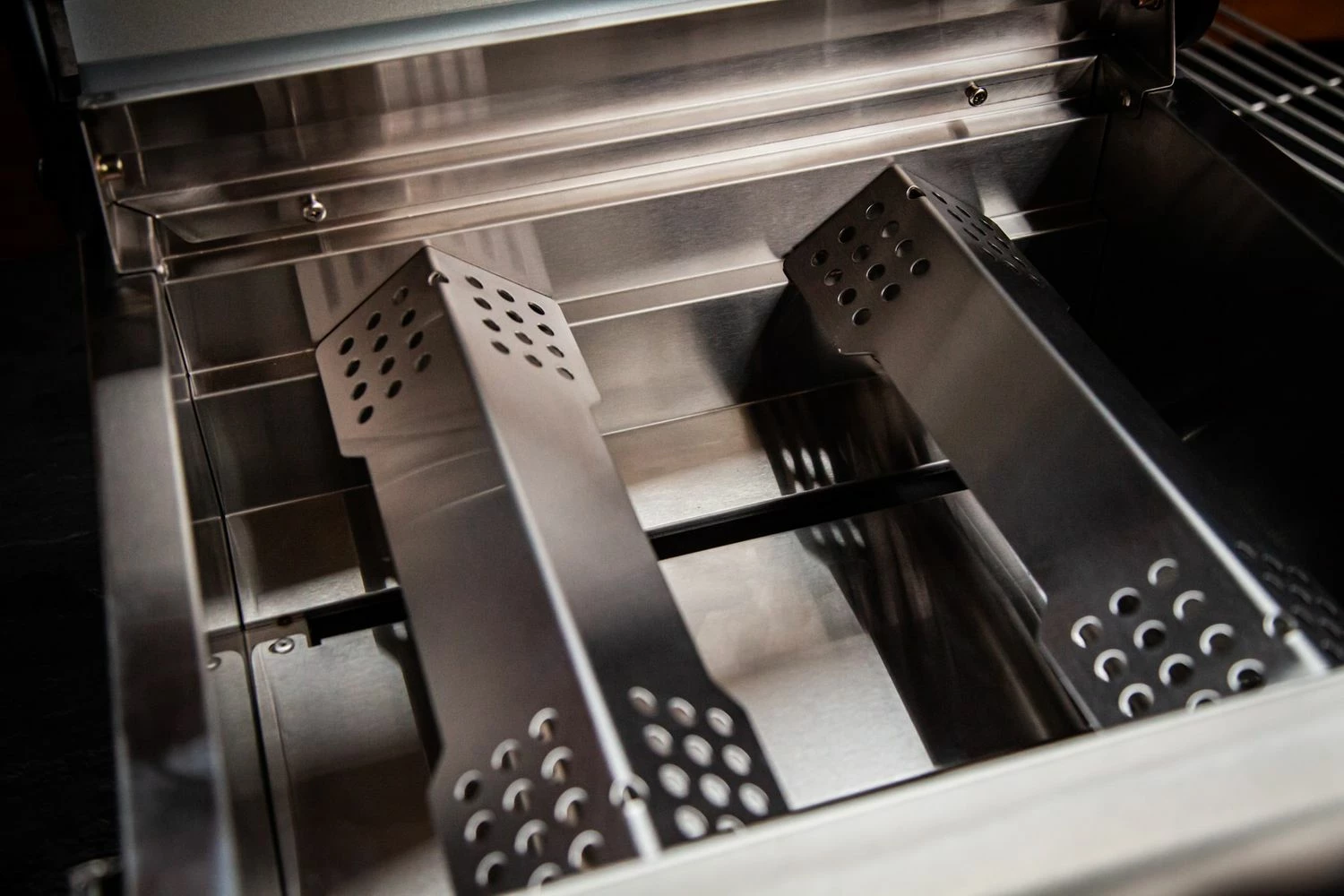 Grillfürst G201E 2-Brenner Gasgrill Portabel V2 - Campinggrill / Balkongrill 50mbar - Inkl. Untergestell 8 Grillfürst G201E 2-Brenner Gasgrill Portabel V2 - Campinggrill / Balkongrill 50mbar - Inkl. Untergestell – Bild 8