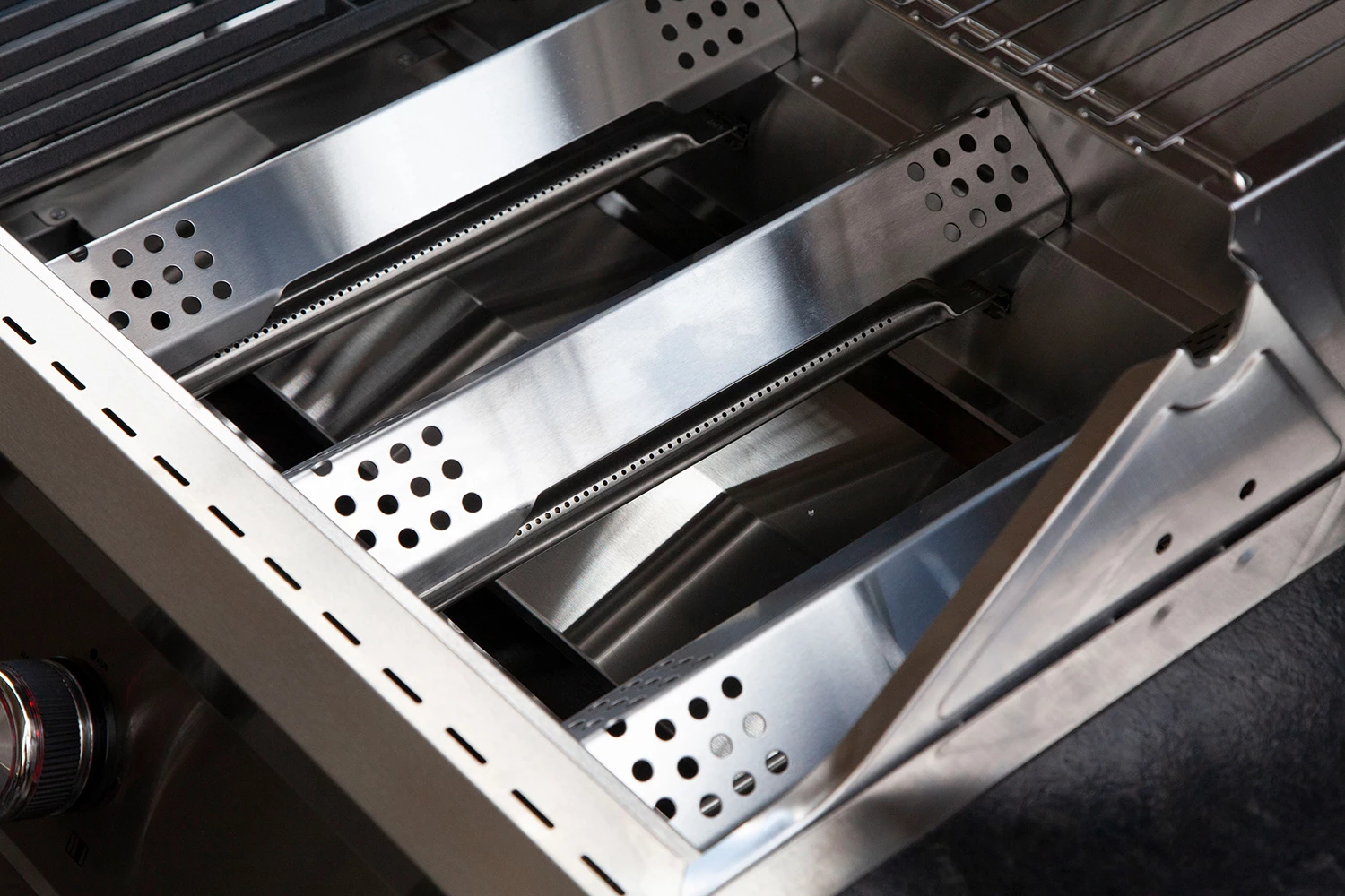 Grillfürst G401E 4-Brenner Einbaugrill - 1. FC Köln Edition - Edelstahlroste 5 Grillfürst G401E 4-Brenner Einbaugrill - 1. FC Köln Edition - Edelstahlroste – Bild 5