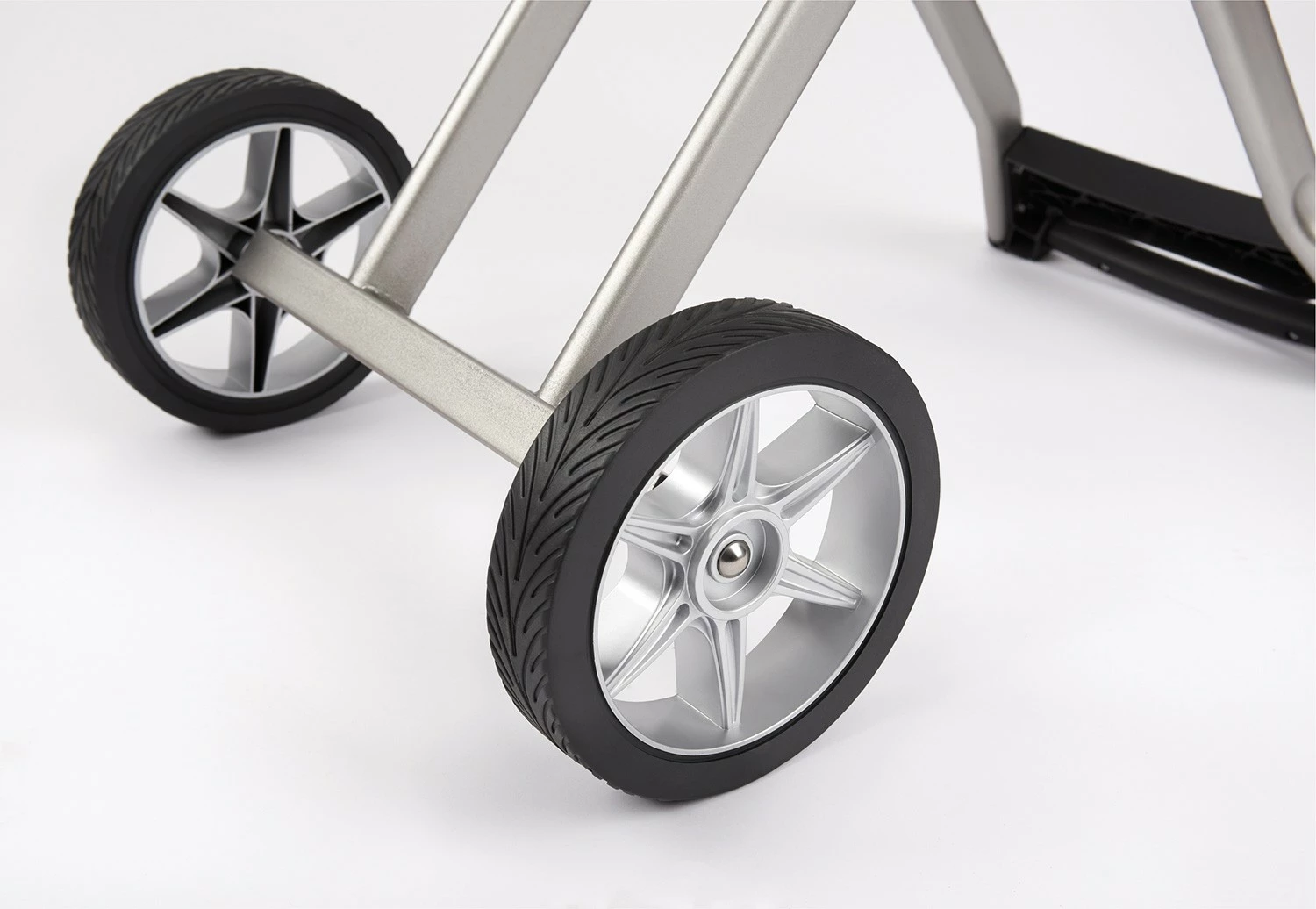 Napoleon TravelQ PRO285 Kompakt Gasgrill Schwarz Mit Klappbarem Wagen - Modell 2023 5 Napoleon TravelQ PRO285 Kompakt Gasgrill Schwarz Mit Klappbarem Wagen - Modell 2023 – Bild 5