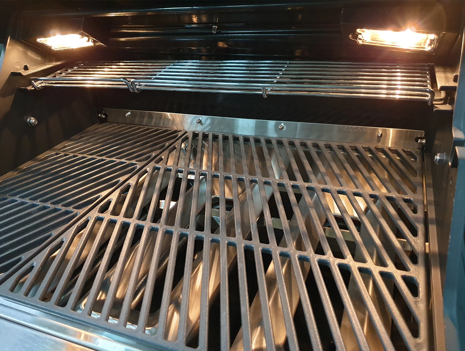 Outdoorchef Dualchef S 325 G Edelstahl Gasgrill 4 Outdoorchef Dualchef S 325 G Edelstahl Gasgrill – Bild 4